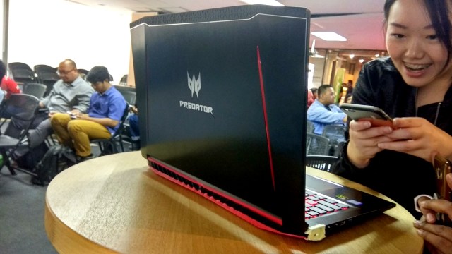 Laptop Acer Predator Helios 300. (Foto: Jofie Yordan/kumparan)