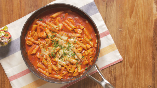 One Pot Chicken Penne Parmesan