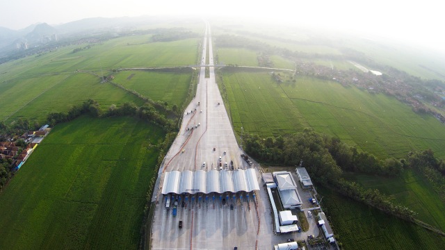 Gerbang Tol Palimanan. (Foto: Aditia Noviansyah/kumparan)