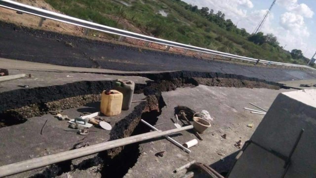 Jalan Tol Palembang-Indralaya Amblas (Foto: Dok. Istimewa)