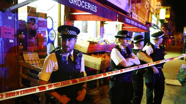 Insiden Penabarakan di Finsbury Park, London (Foto: REUTERS/Neil Hall)