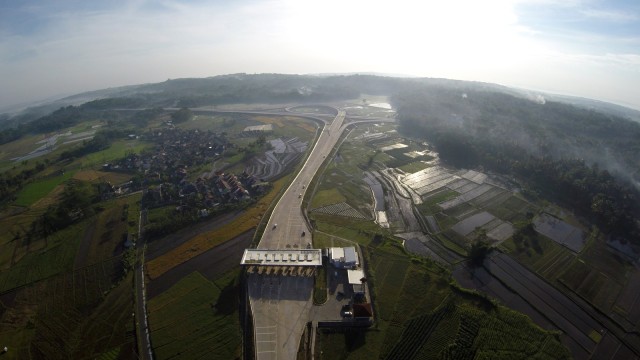 Gerbang Tol Salatiga. (Foto: Aditia Noviansyah/kumparan)