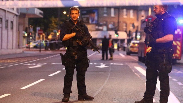 Insiden Penabarakan di Finsbury Park, London (Foto: REUTERS/Neil Hall)