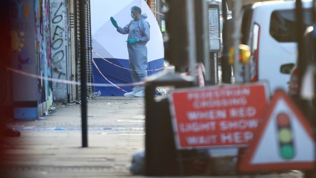 Teror di London (Foto: REUTERS/Neil Hall)