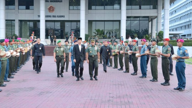 Jokowi dan Gatot N. di Mabes TNI Cilangkap (Foto: Dok. Intan - Biro Pers Setpres)
