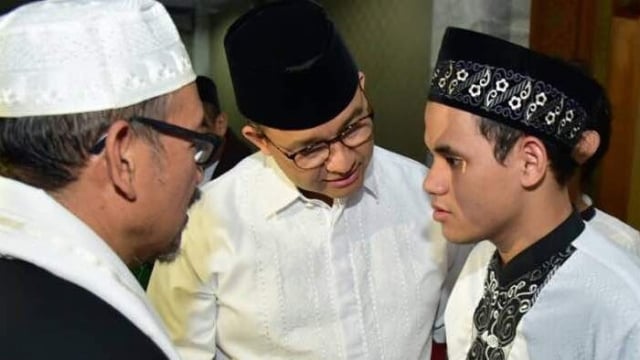 Anies dan Shalehudin, imam dan hafidz tunanetra. (Foto: Instagram/ @aniesbaswedan)