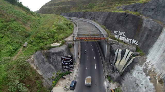 Terowongan Nagreg Foto: Aditia Noviansyah/kumparan