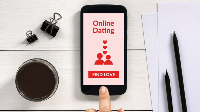 Mempunyai Aplikasi Dating di Hp (Foto: Thinkstock)