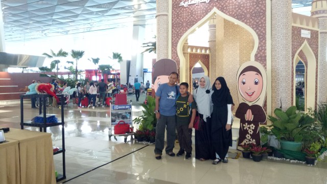Foto gratis di Bandara Soekarno Hatta (Foto: Amanaturrosyidah/kumparan)