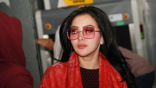 Syahrini di Bandara Soekarno-Hatta (Foto: Munady)