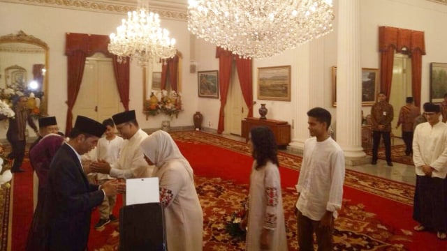 Anies-Sandi silaturahmi ke Istana Merdeka. (Foto: Nicha Muslimawati/kumparan)