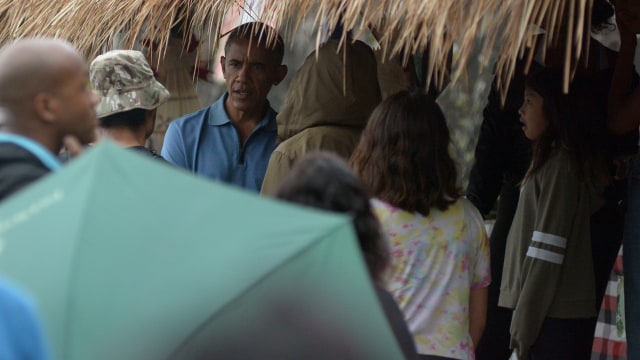 Obama dan keluarga di Jatiluwih. (Foto: Wira Suryantala/Antara)