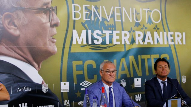 Ranieri saat diperkenalkan sebagai pelatih Nantes. (Foto: Stephen Mahe/Reuters)