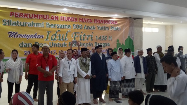 Andi Analta Amier di Masjid raya Hasyim Asy'ari (Foto: Aria Pradana/kumparan)