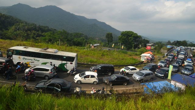 Kemenhub: Hari Ini Puncak Arus Balik | Kumparan.com