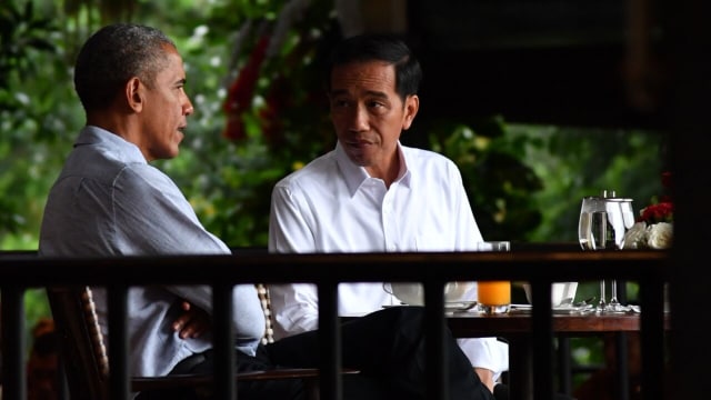 Obama berdiskusi dengan Jokowi (Foto: Dok. Laily Rachev - Biro Pers Setpres)