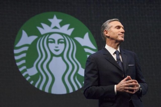 Howard Schultz saat lengser sebagai CEO (Foto: David Ryder/kumparan)