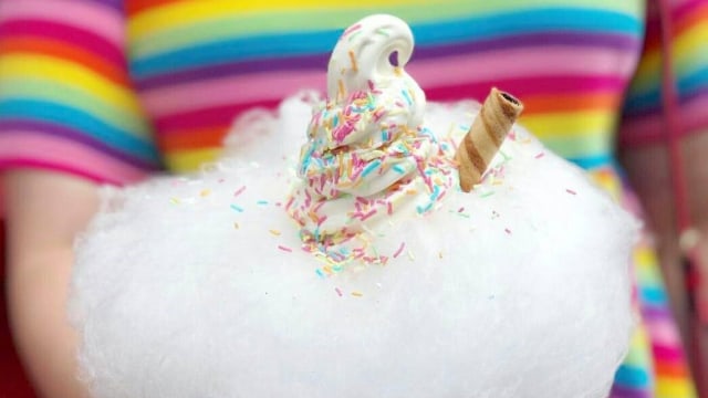 Cotton Candy Ice Cream (Foto: Instagram: milktraincafe)