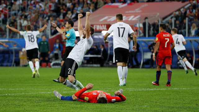 Para pemain Jerman merayakan kemenangan atas Cile. (Foto: Reuters/Darren Staples)