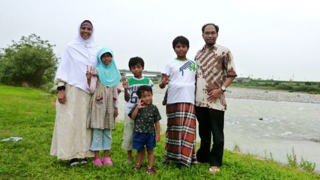 Khoirul Anwar bersama keluarga. (Foto: Dok. Khoirul Anwar)