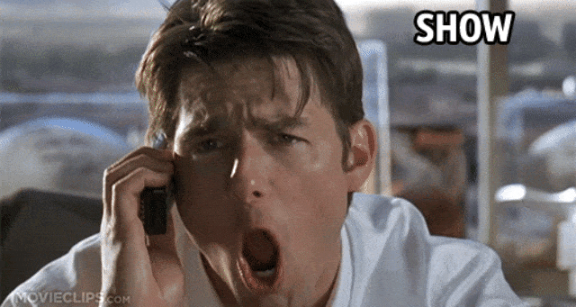 Jerry Maguire dan catchphrase-nya. (Foto: Giphy)