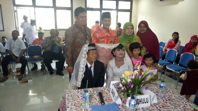 Joni - Isa menikah.  (Foto: Aria Pradana/kumparan)