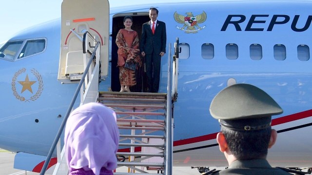 Jokowi dan Iriana bersiap kembali ke Jakarta (Foto: Dok. Laily Rachev - Biro Pers Setpres)