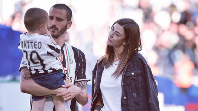 Bonucci bersama keluarganya. (Foto: Instagram @Bonuccileo19)