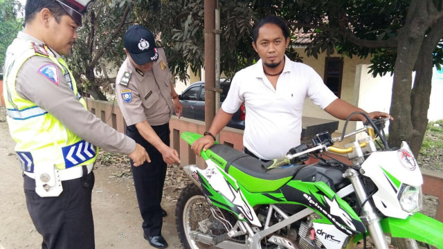 Polisi razia knalpot racing di Bogor (Foto: Dok. tribratanews)