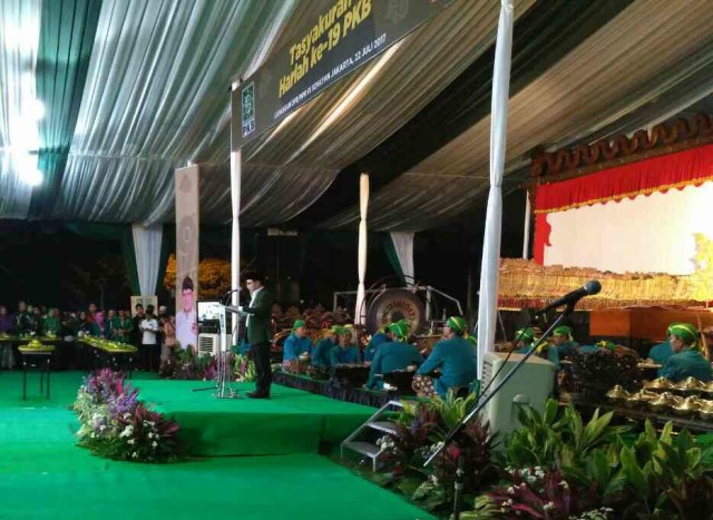 Harlah ke-19 PKB, Gelar Wayang Kulit Dalang Ki Enthus Susmono di Halaman Kompleks Gedung MPR/DPR RI