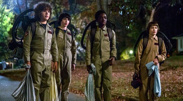 Will dkk memakai kostum Halloween Ghostbusters (Foto: Netflix)