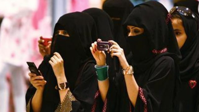 Perempuan Saudi. (Foto: Fahad Shadeed/REUTERS)