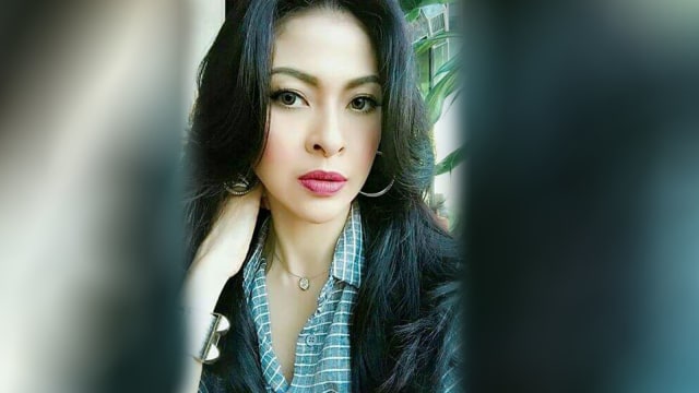 Indira Soediro (Foto: Facebook Dukung Puteri Indonesia di Ajang Miss Universe)