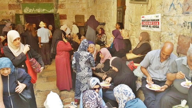 Bantuan ACT di Masjidil Aqsa (Foto: ACT)