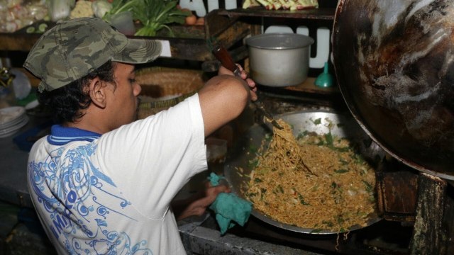 Tukang Nasi Goreng di Kediaman SBY (Foto: Fanny Kusumawardhani/kumparan)