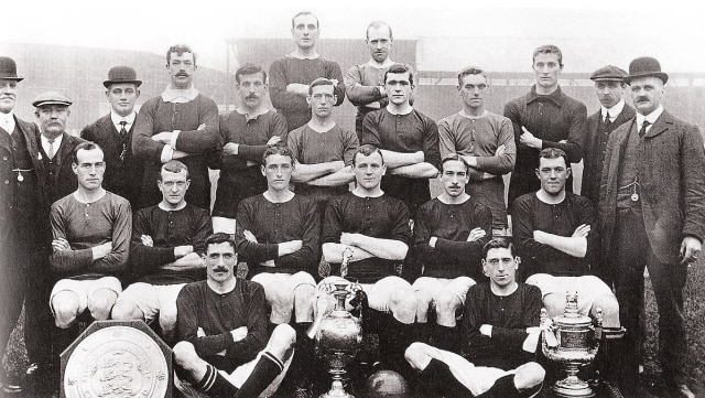 Manchester United di Charity Shield 1908. (Foto: Wikimedia Commons)