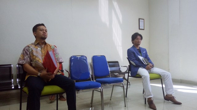 Shogo Sakuramoto (kanan) mantan suami Tiwi eks T2 (Foto: Prabarini Kartika/kumparan)