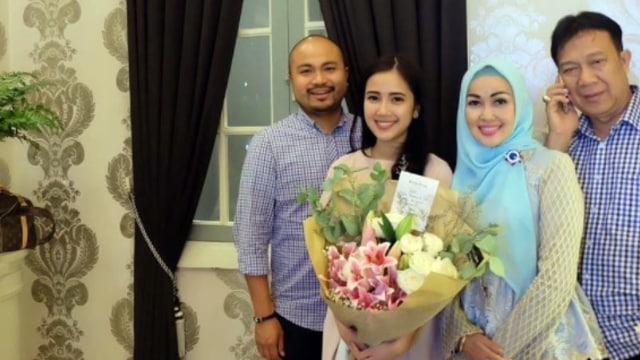 Mantan Laudya Cintya Bella sudan move on. (Foto: Instagram/@tityhatta)