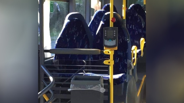 Bangku bus kosong yang disangka wanita bercadar (Foto: Facebook/Johan Slåttavik)