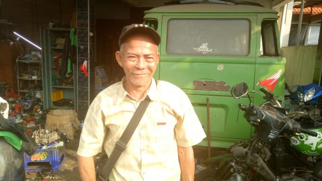 Mang Ojo, driver ojek usia 64 tahun (Foto: Diah Harni/kumparan)