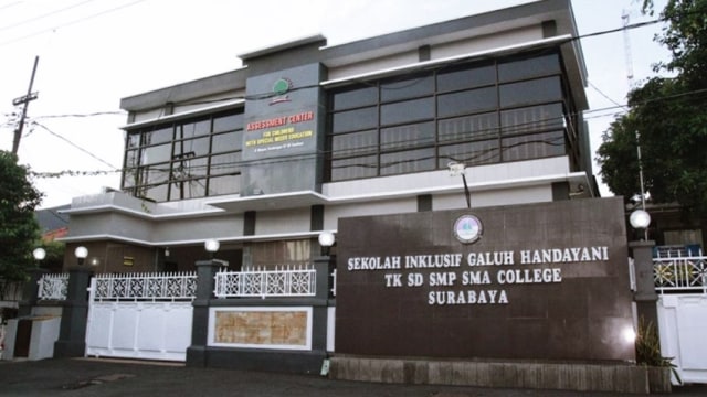 Tempat Dika bersekolah. (Foto: Dok. kitabisa.com)