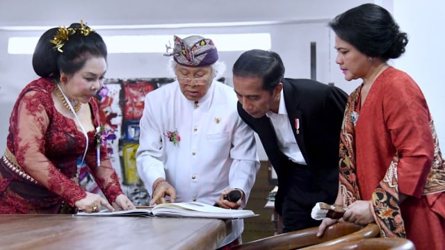 Jokowi di Museum Gunarsa, Denpasar, Bali (Foto: Dok. Biro Pers Setpres)