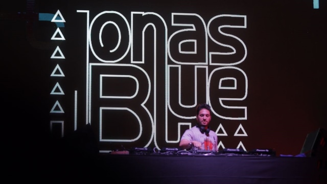 Jonas Blue di WTF. (Foto: Cornelius Bintang/kumparan)