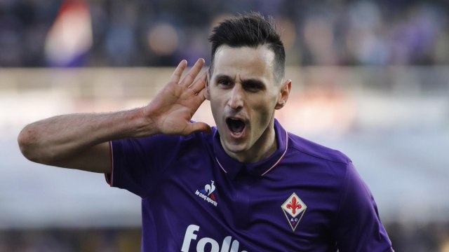 Nikola Kalinic segera gabung Milan. (Foto: Twitter/Milan Eye)