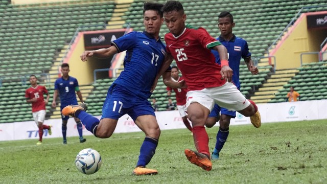 Timnas Indonesia U-22 vs Thailand U-22. (Foto: Aditia Noviansyah/kumparan)