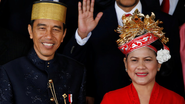 Jokowi dan Iriana Joko Widodo. (Foto: REUTERS/Beawiharta)