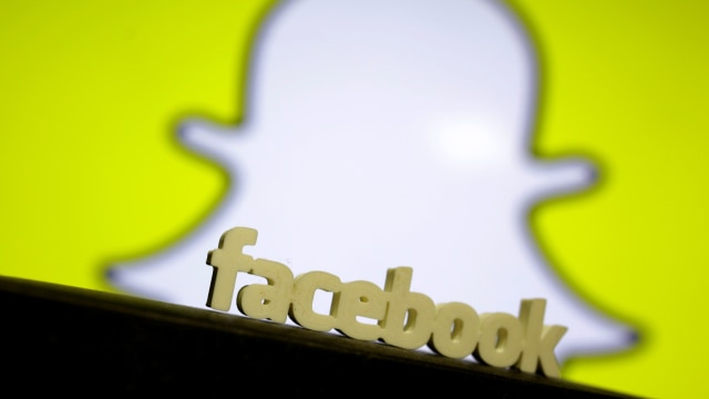 Facebook vs Snapchat. (Foto: REUTERS/Dado Ruvic)