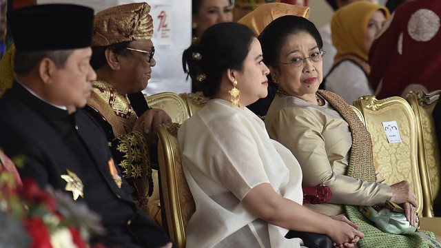 Puan Maharani dan Megawati (Foto: Antara/Puspa Perwitasari)