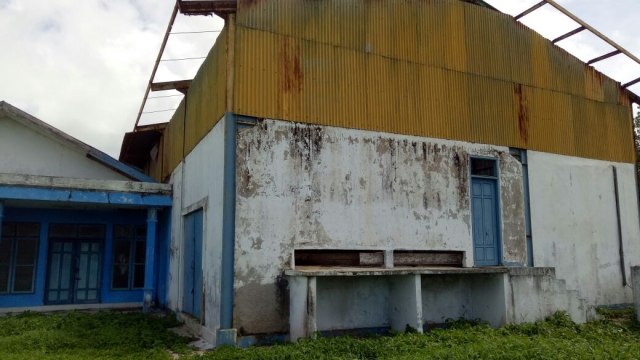 Pabrik es balok di PPI Ukurlaran yang Mangkrak (Foto: Wiji Nurhayat/kumparan)