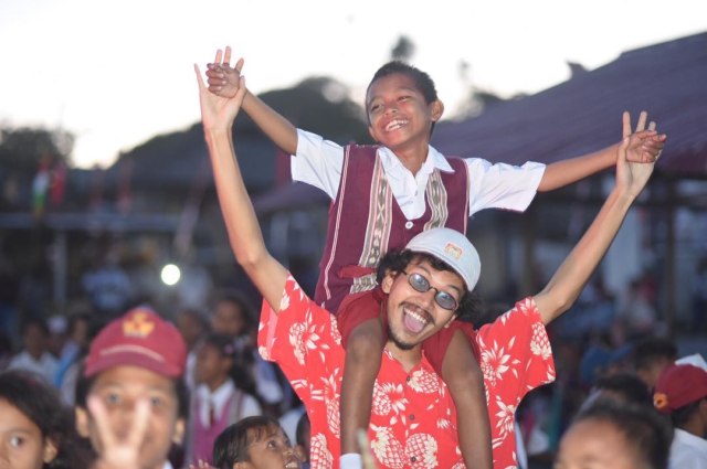 Ceritaku saat Pesta Rakyat di Desa Olilit, Saumlaki, Maluku Tenggara Barat
